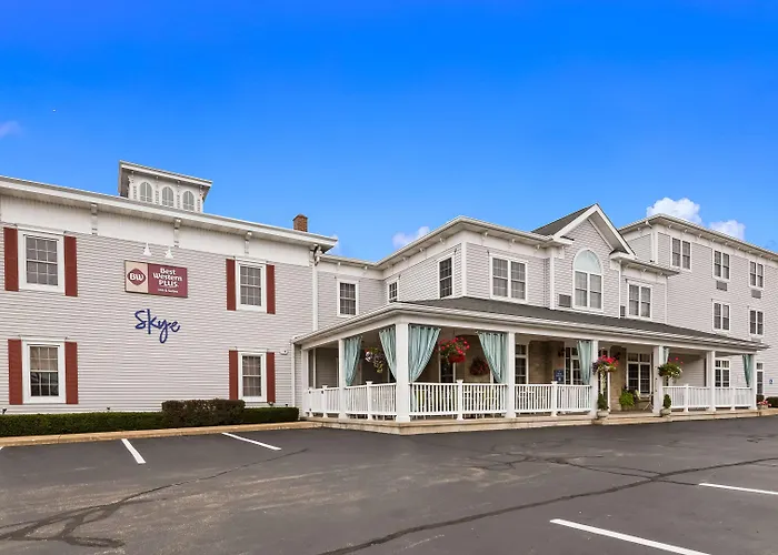 Best Western Plus Lawnfield Inn&Suites